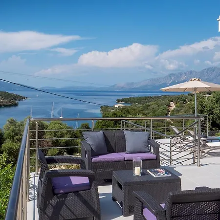 Akoni Villa Katomerion